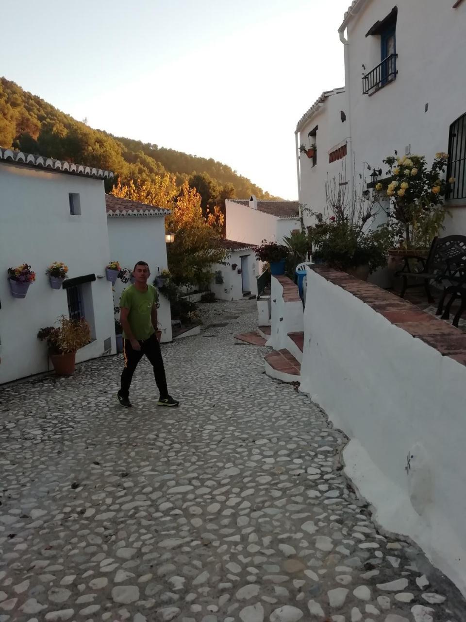 B&B The Lost Village El Acebuchal Frigiliana Exterior foto